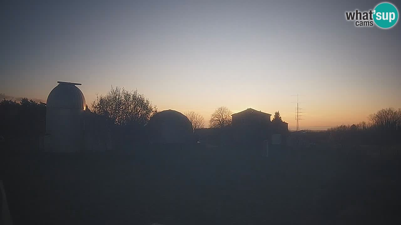 Observatorij Višnjan spletna kamera – Odkrivajte nebo, asteroide, komete in meteorite