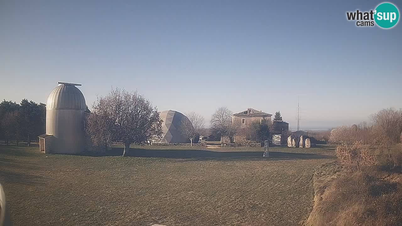 Višnjan Observatory Live Webcam – Explore the Sky, Asteroids, Comets, and Meteoroids