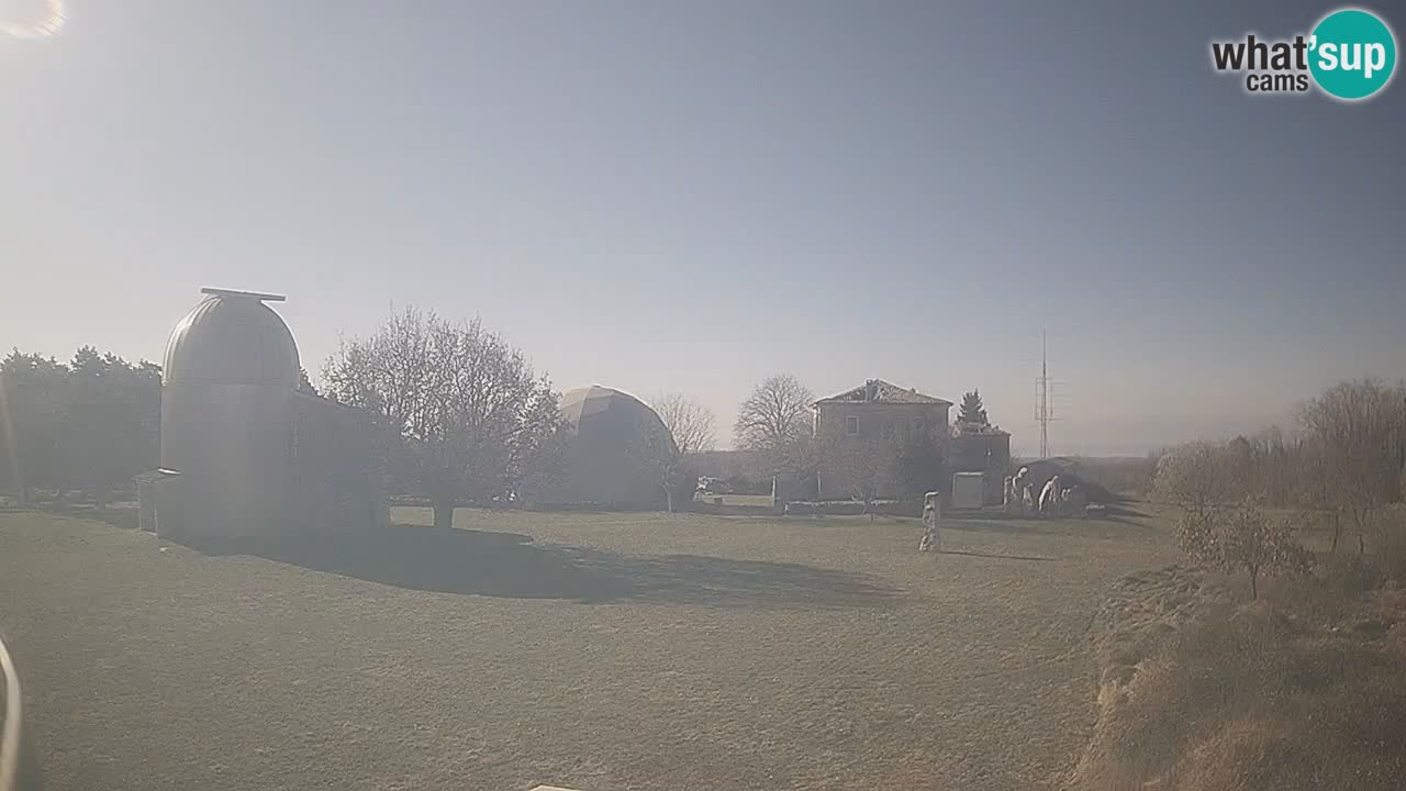 Višnjan Observatory Live Webcam – Explore the Sky, Asteroids, Comets, and Meteoroids