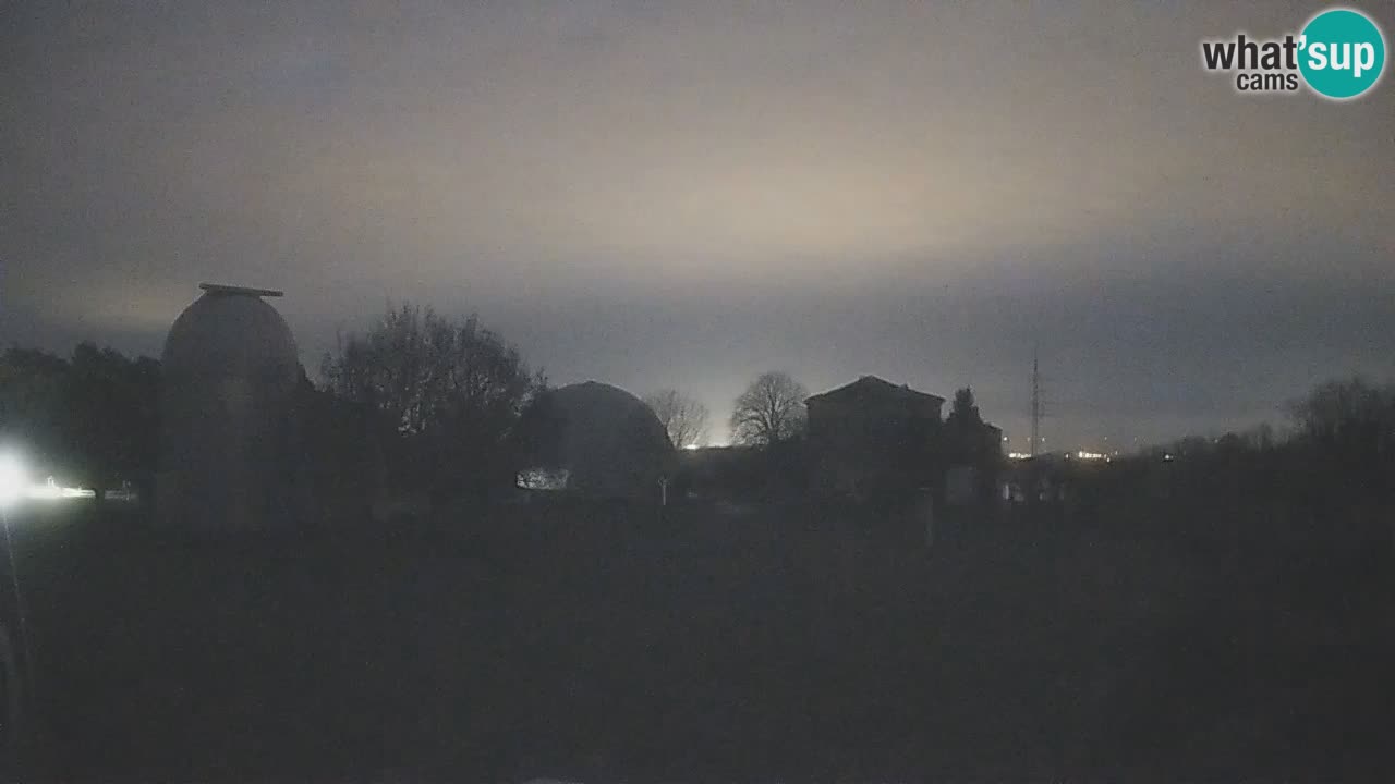 Observatorij Višnjan spletna kamera – Odkrivajte nebo, asteroide, komete in meteorite