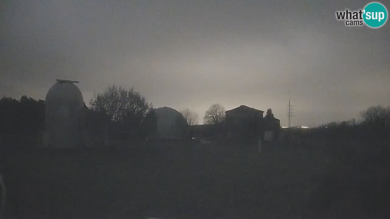 Observatorij Višnjan spletna kamera – Odkrivajte nebo, asteroide, komete in meteorite