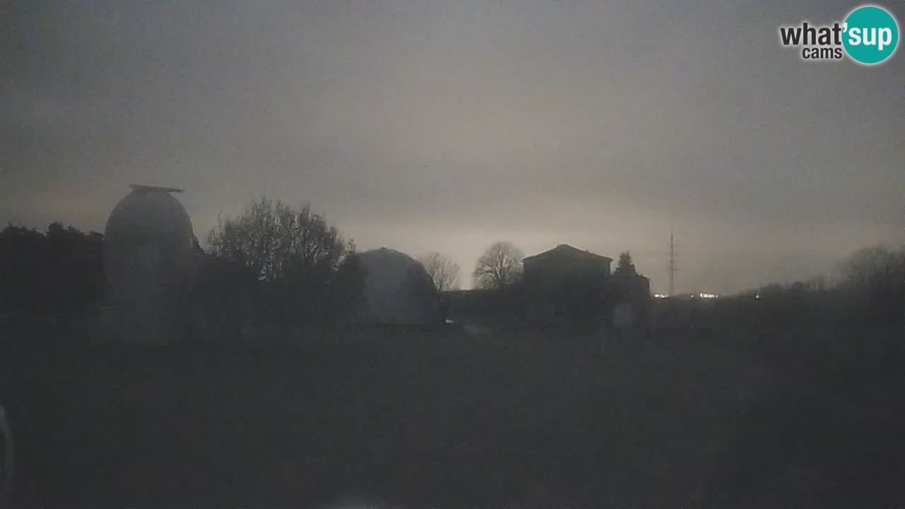 Cámara web en vivo del Observatorio de Višnjan: explora el cielo, los asteroides, cometas y meteoroides