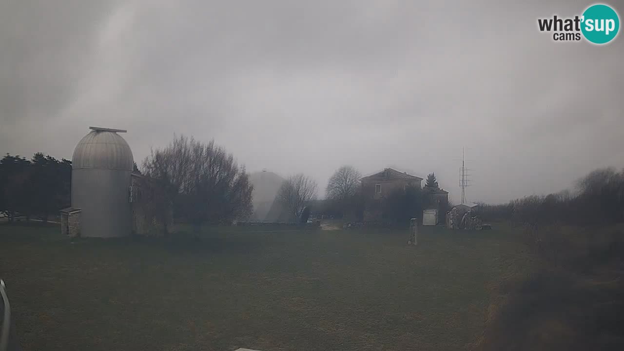Webcam en direct de l’Observatoire de Višnjan – Explorez le ciel, les astéroïdes, les comètes et les météoroïdes