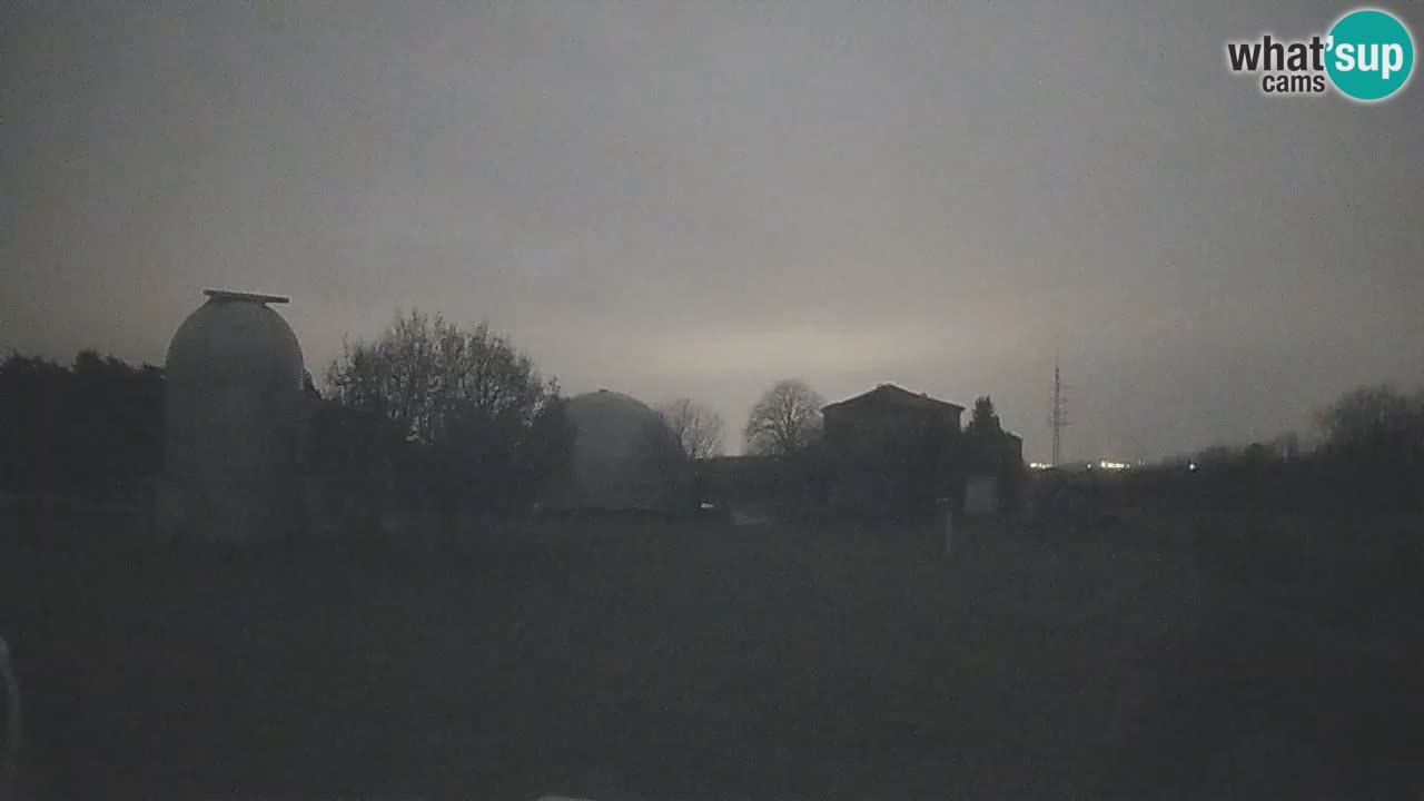 Višnjan-Observatorium Live Webcam – Explore the Sky, Asteroids, Comets, and Meteoroids