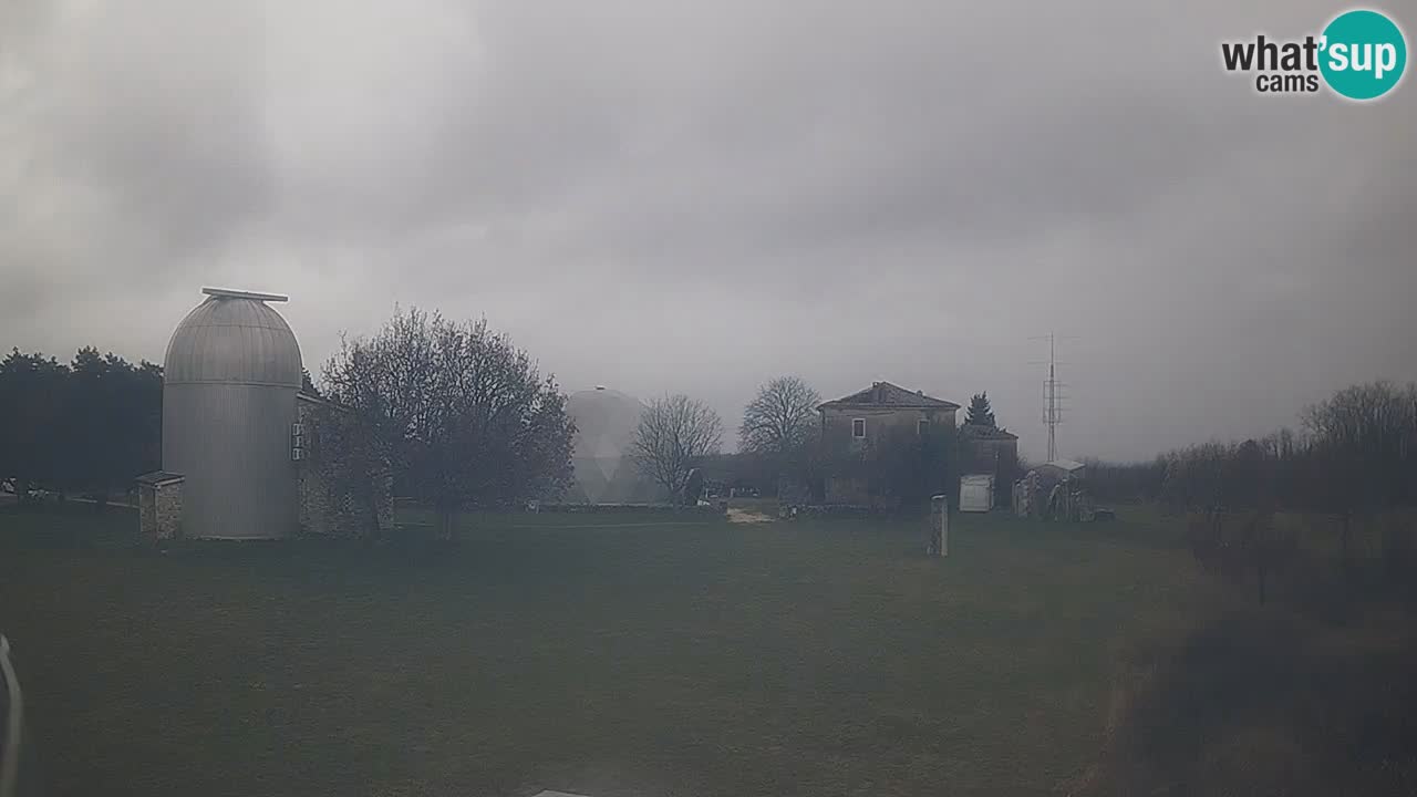 Višnjan Observatory Live Webcam – Explore the Sky, Asteroids, Comets, and Meteoroids