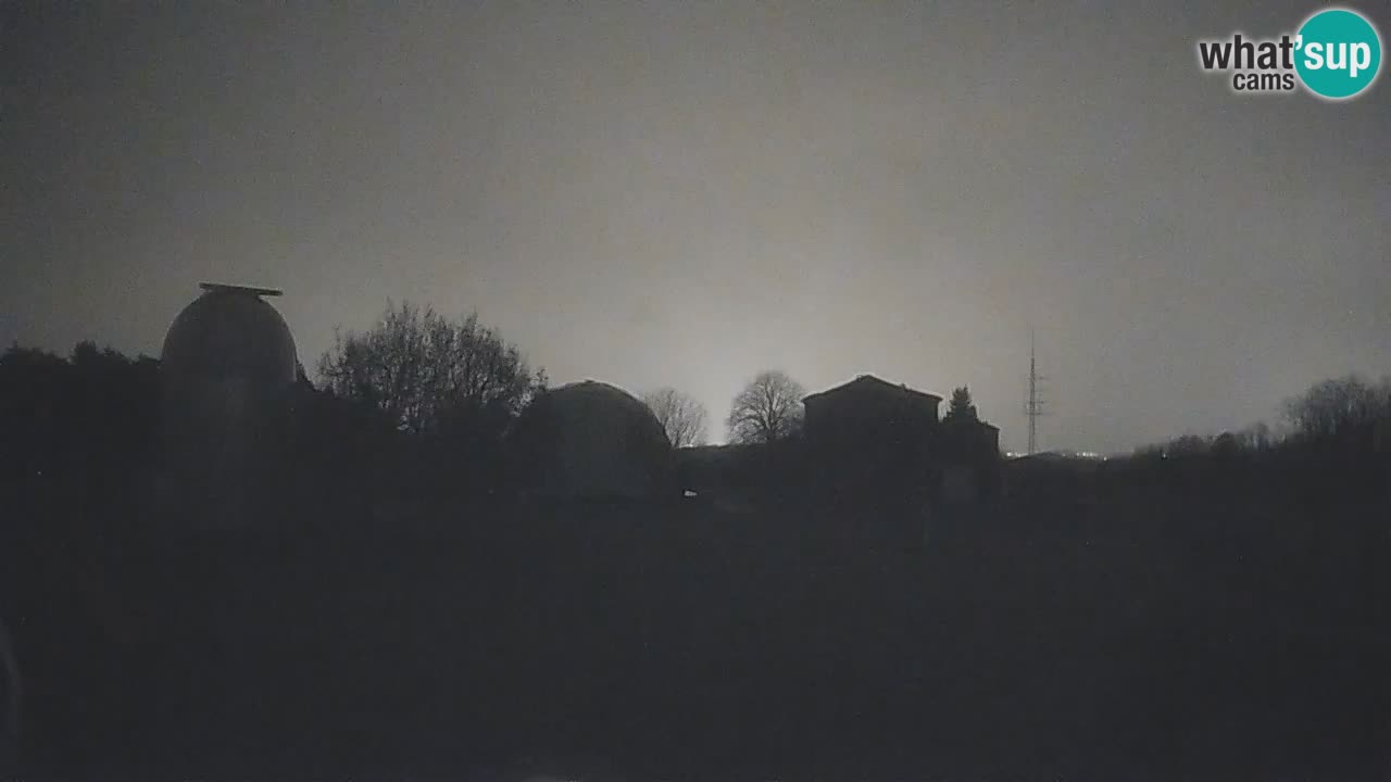 Webcam en direct de l’Observatoire de Višnjan – Explorez le ciel, les astéroïdes, les comètes et les météoroïdes