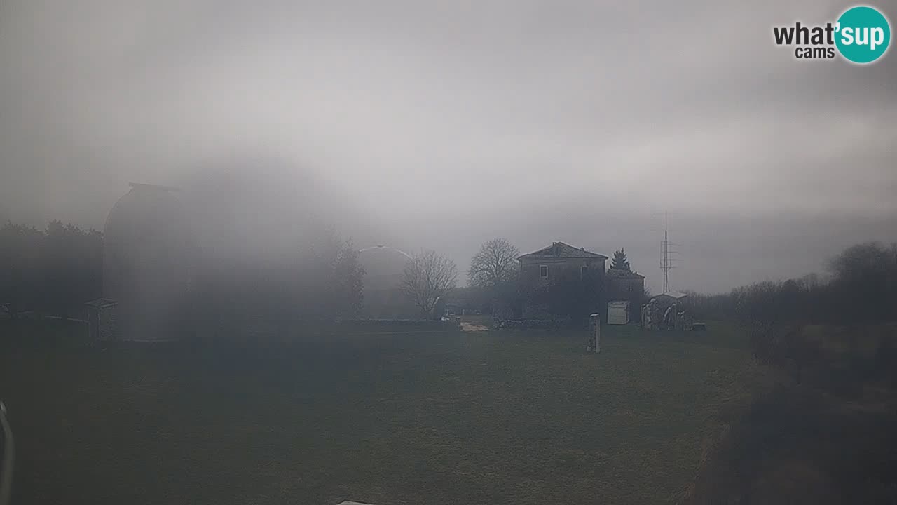 Observatorij Višnjan spletna kamera – Odkrivajte nebo, asteroide, komete in meteorite