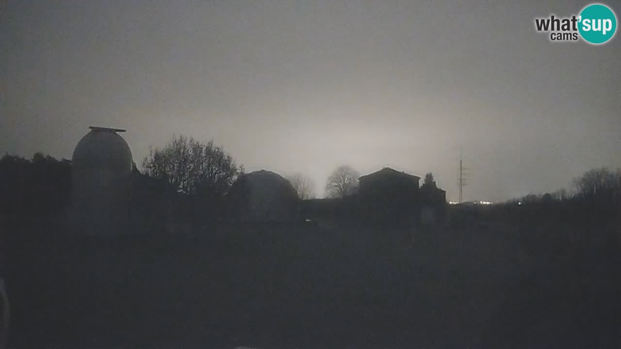 Cámara web en vivo del Observatorio de Višnjan: explora el cielo, los asteroides, cometas y meteoroides