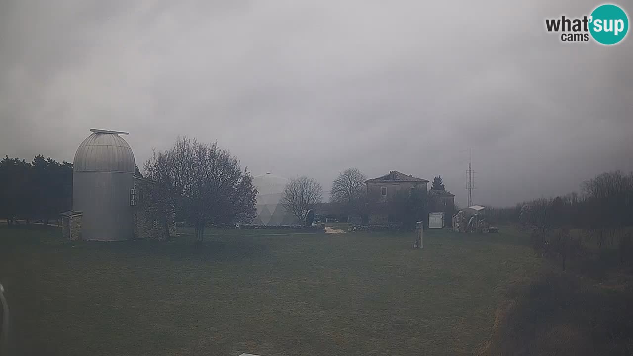 Observatorij Višnjan spletna kamera – Odkrivajte nebo, asteroide, komete in meteorite