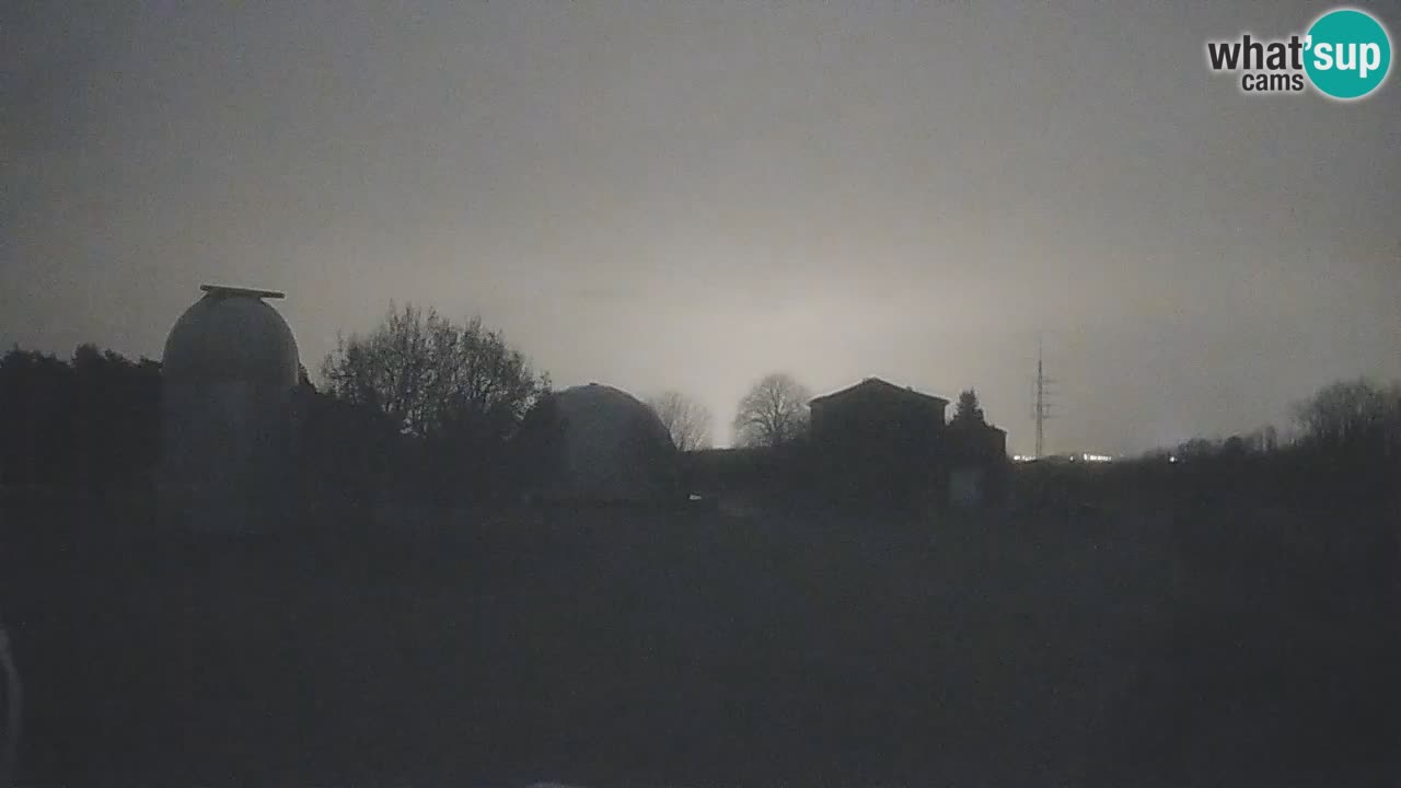 Observatorij Višnjan spletna kamera – Odkrivajte nebo, asteroide, komete in meteorite