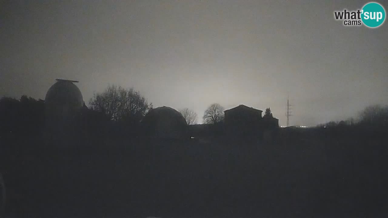 Observatorij Višnjan spletna kamera – Odkrivajte nebo, asteroide, komete in meteorite