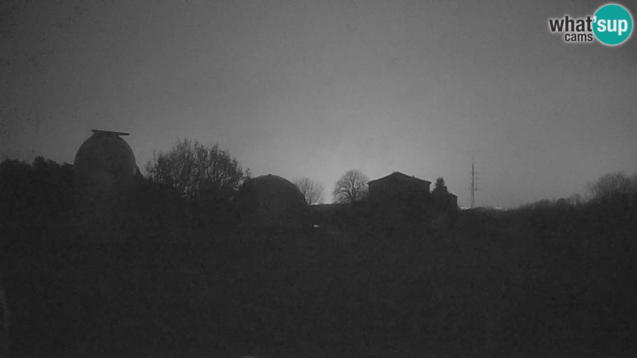 Višnjan Observatory Live Webcam – Explore the Sky, Asteroids, Comets, and Meteoroids