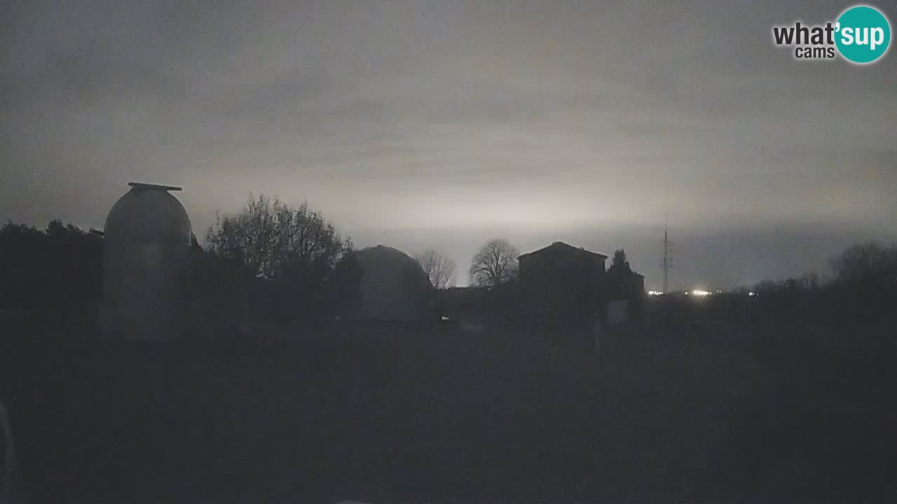 Cámara web en vivo del Observatorio de Višnjan: explora el cielo, los asteroides, cometas y meteoroides