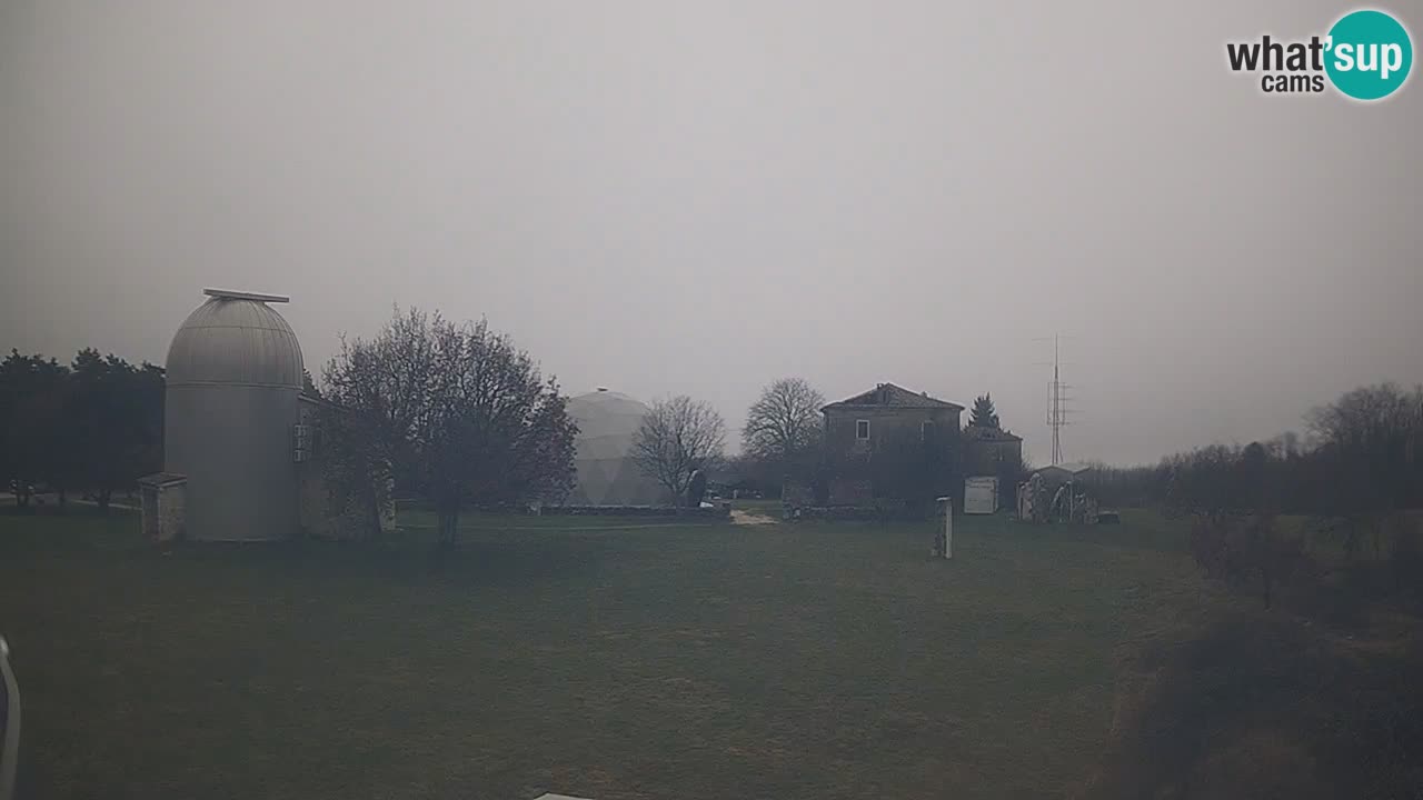 Cámara web en vivo del Observatorio de Višnjan: explora el cielo, los asteroides, cometas y meteoroides