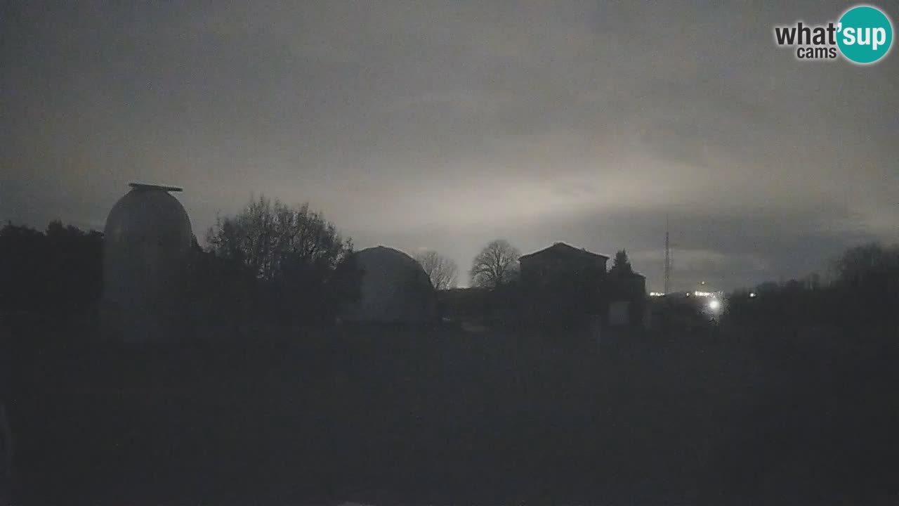 Višnjan-Observatorium Live Webcam – Explore the Sky, Asteroids, Comets, and Meteoroids