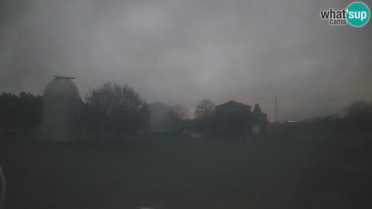 Observatorij Višnjan spletna kamera – Odkrivajte nebo, asteroide, komete in meteorite