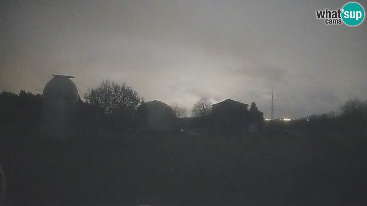 Višnjan-Observatorium Live Webcam – Explore the Sky, Asteroids, Comets, and Meteoroids