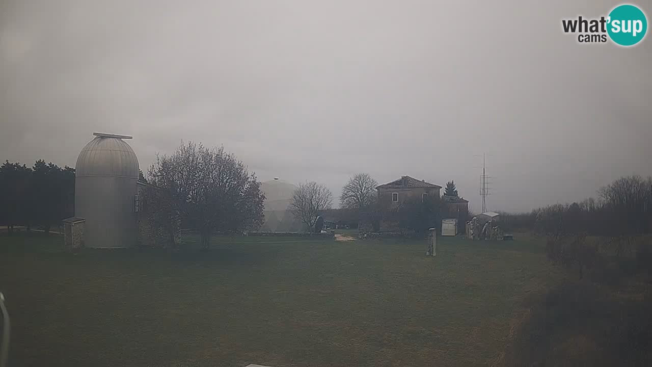 Observatorij Višnjan spletna kamera – Odkrivajte nebo, asteroide, komete in meteorite