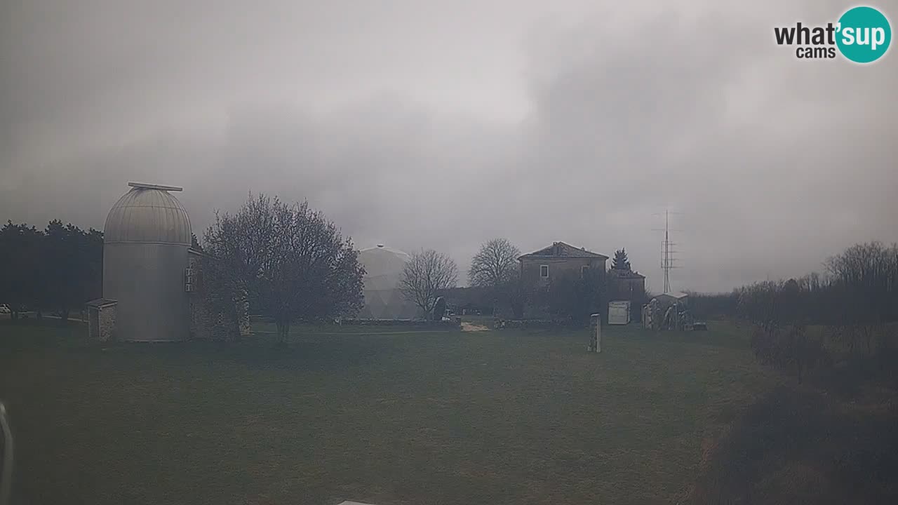 Observatorij Višnjan spletna kamera – Odkrivajte nebo, asteroide, komete in meteorite