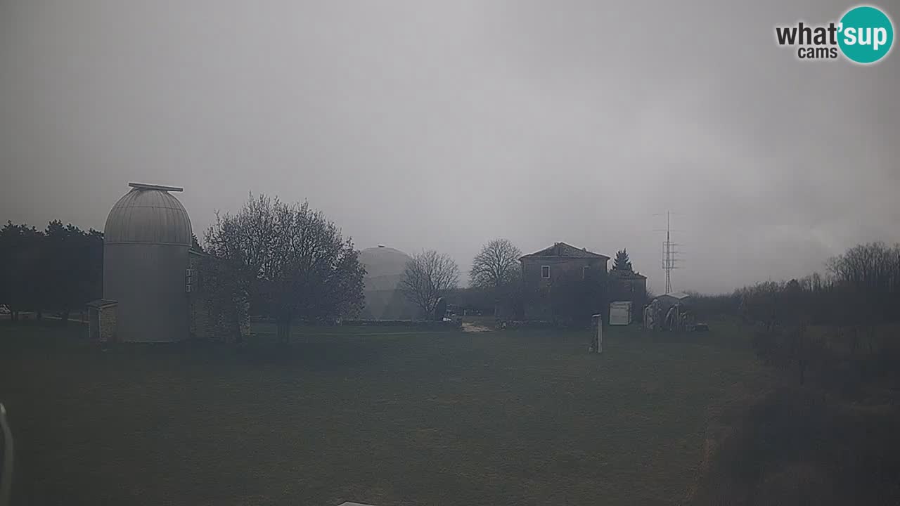 Cámara web en vivo del Observatorio de Višnjan: explora el cielo, los asteroides, cometas y meteoroides