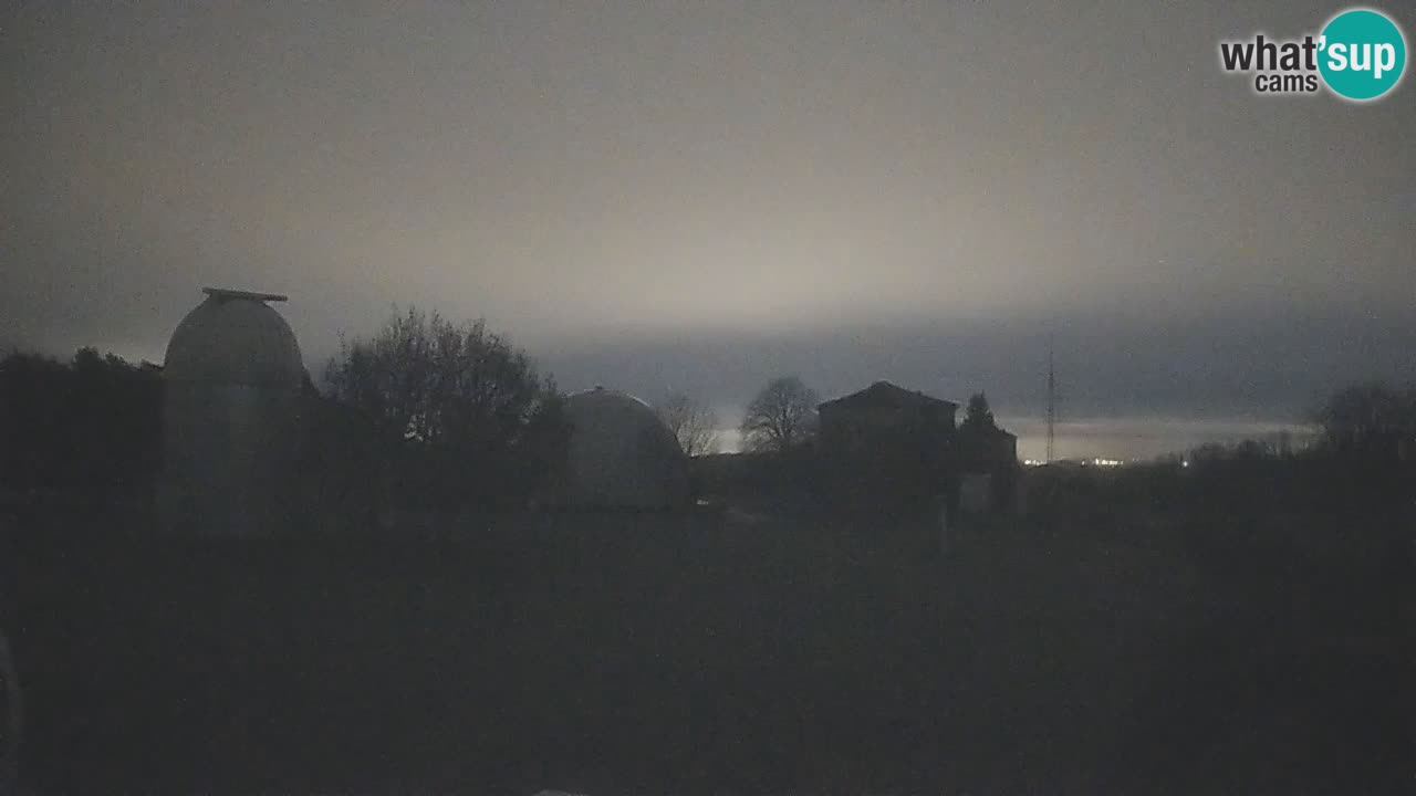 Cámara web en vivo del Observatorio de Višnjan: explora el cielo, los asteroides, cometas y meteoroides