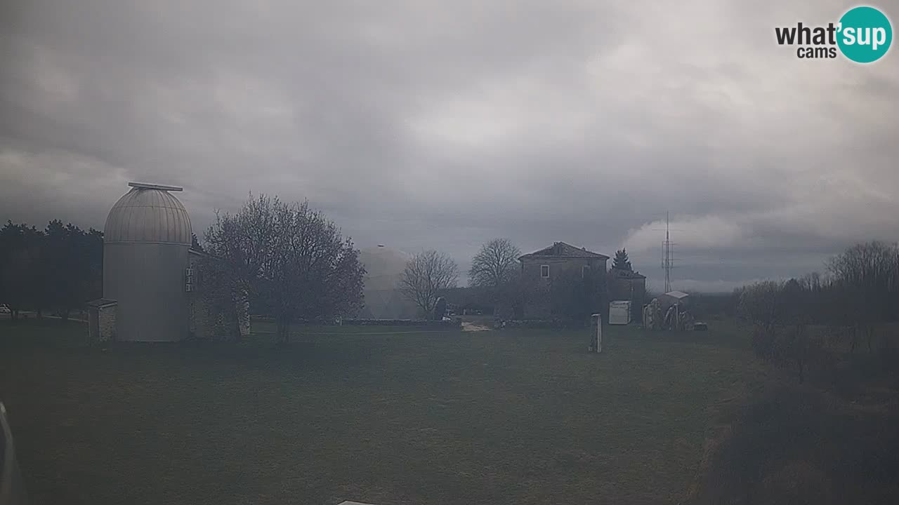 Višnjan Observatory Live Webcam – Explore the Sky, Asteroids, Comets, and Meteoroids