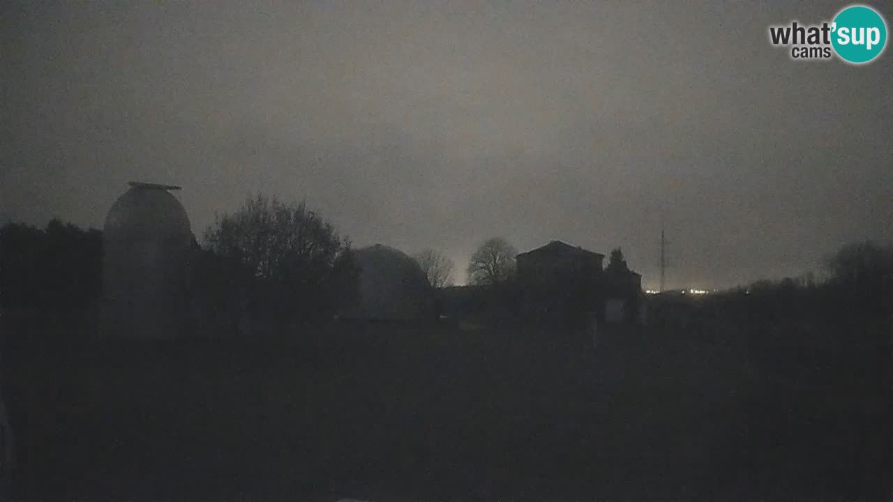 Webcam en direct de l’Observatoire de Višnjan – Explorez le ciel, les astéroïdes, les comètes et les météoroïdes