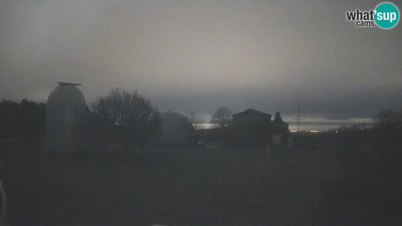 Cámara web en vivo del Observatorio de Višnjan: explora el cielo, los asteroides, cometas y meteoroides