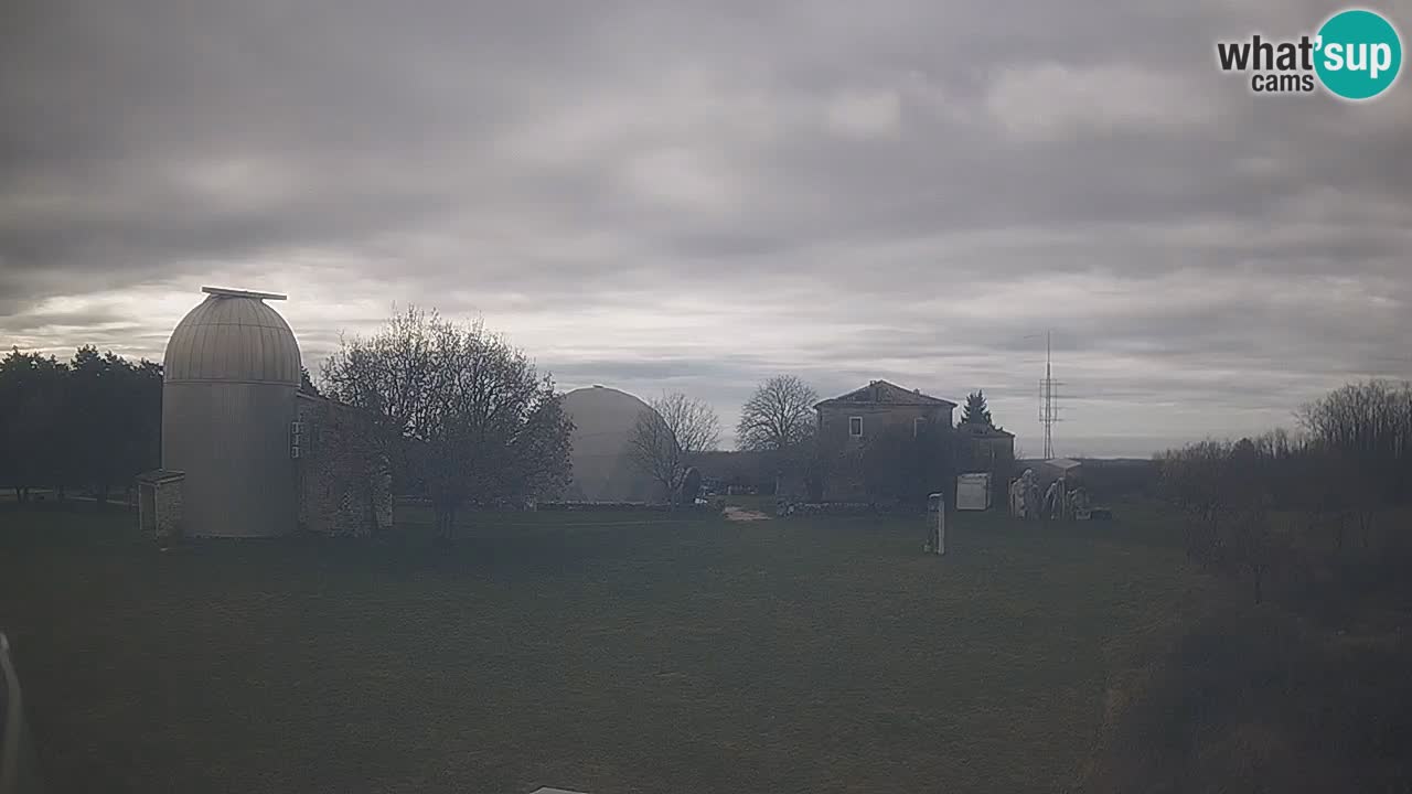 Observatorij Višnjan spletna kamera – Odkrivajte nebo, asteroide, komete in meteorite