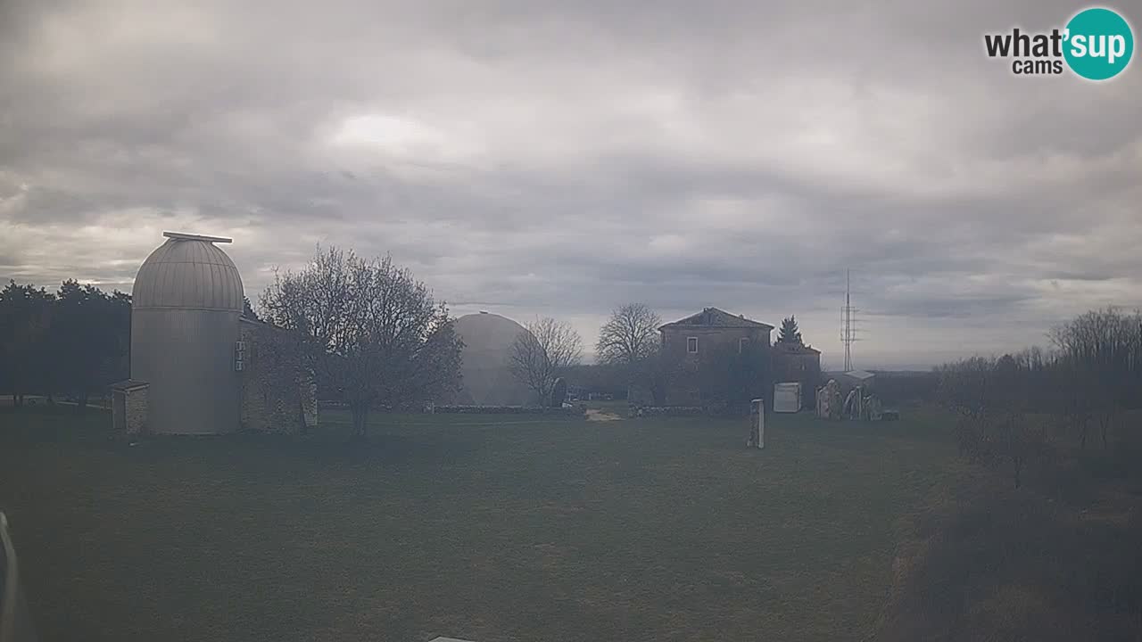 Višnjan Observatory Live Webcam – Explore the Sky, Asteroids, Comets, and Meteoroids