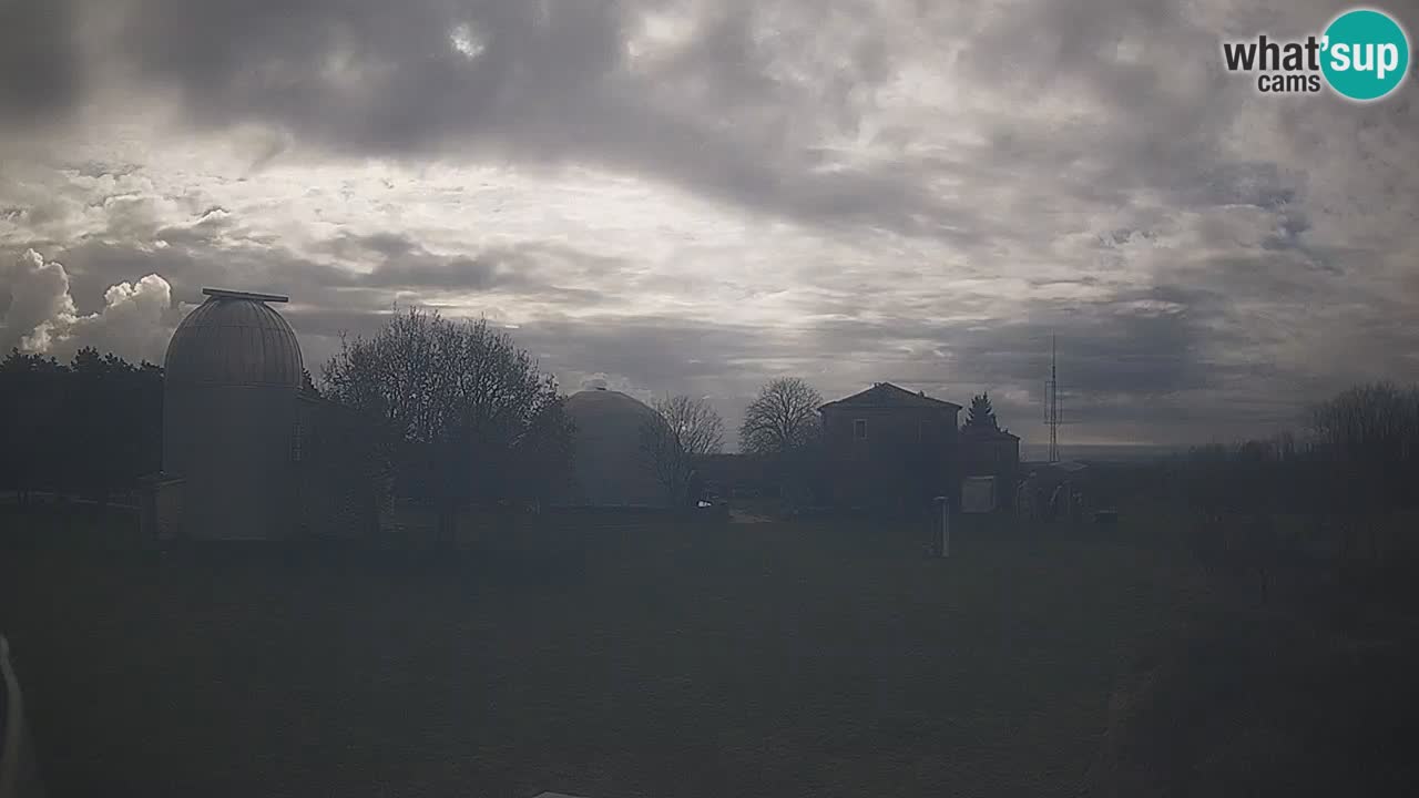 Observatorij Višnjan spletna kamera – Odkrivajte nebo, asteroide, komete in meteorite