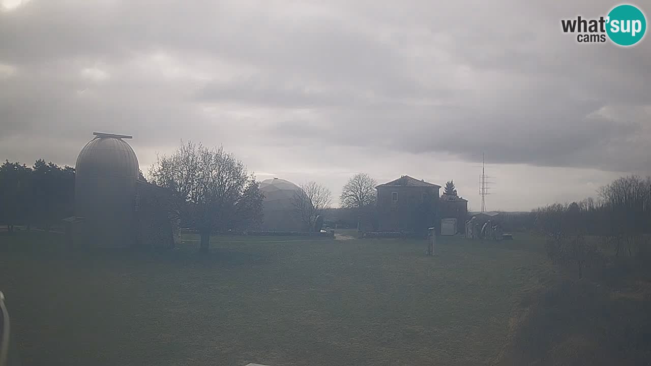 Cámara web en vivo del Observatorio de Višnjan: explora el cielo, los asteroides, cometas y meteoroides