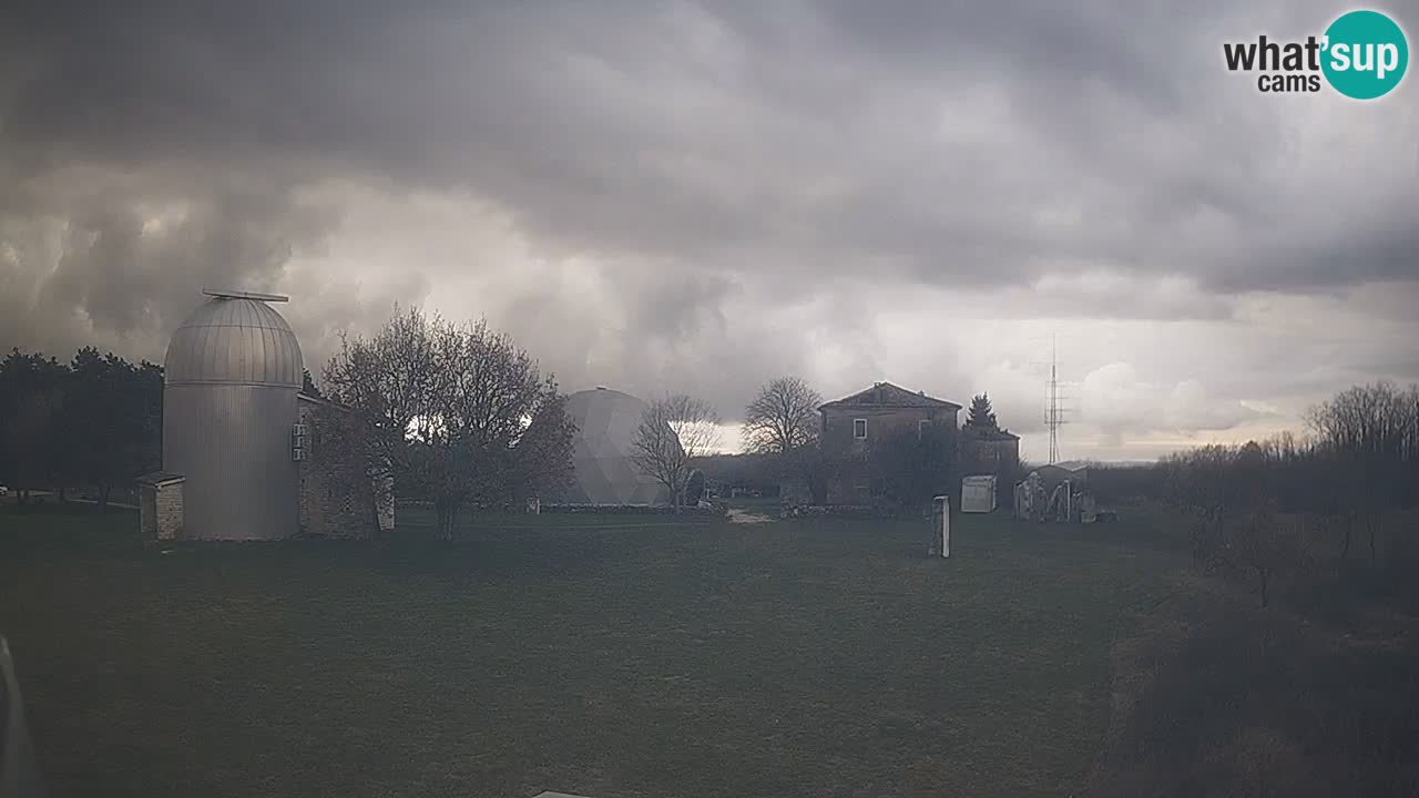 Višnjan Observatory Live Webcam – Explore the Sky, Asteroids, Comets, and Meteoroids