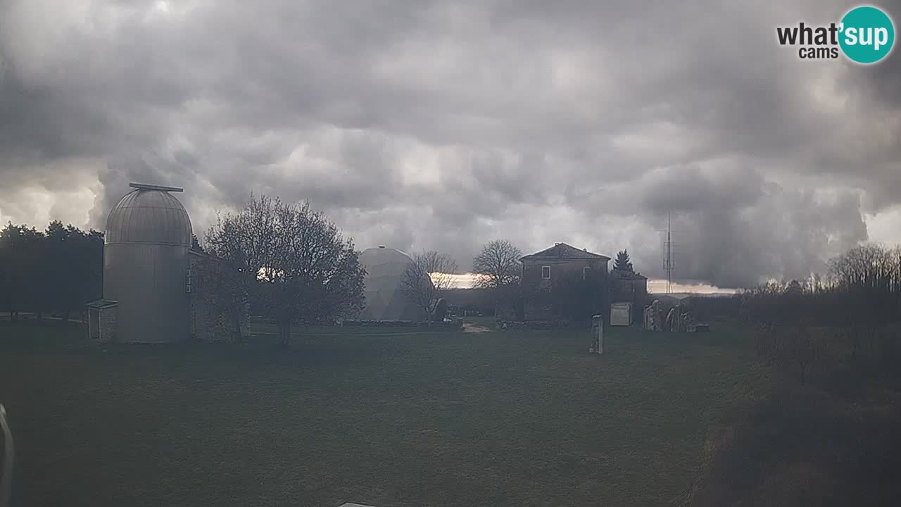 Višnjan Observatory Live Webcam – Explore the Sky, Asteroids, Comets, and Meteoroids