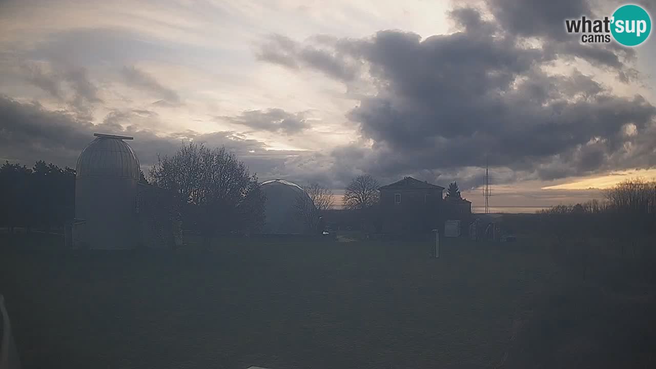 Observatorij Višnjan spletna kamera – Odkrivajte nebo, asteroide, komete in meteorite