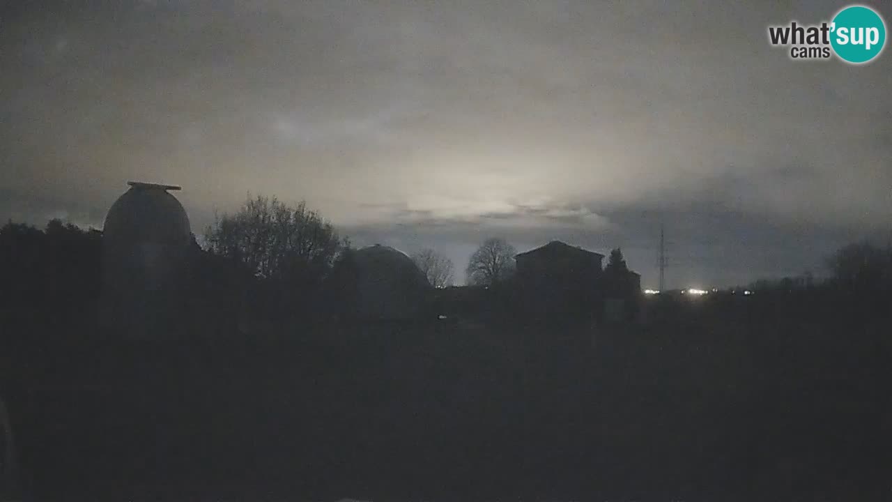 Višnjan-Observatorium Live Webcam – Explore the Sky, Asteroids, Comets, and Meteoroids