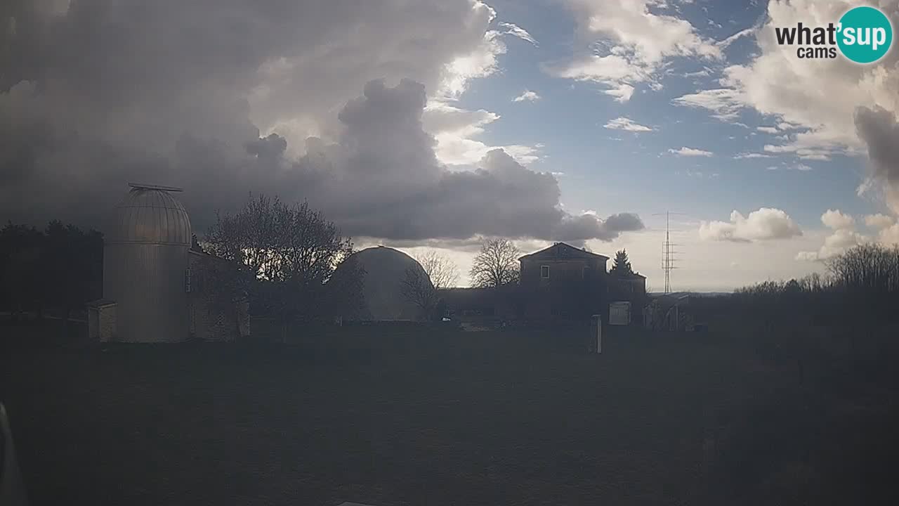 Višnjan Observatory Live Webcam – Explore the Sky, Asteroids, Comets, and Meteoroids