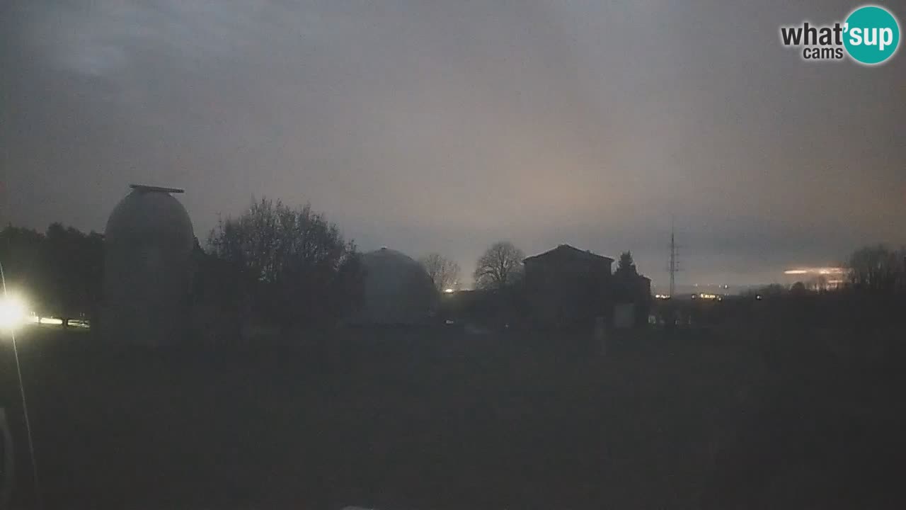 Cámara web en vivo del Observatorio de Višnjan: explora el cielo, los asteroides, cometas y meteoroides