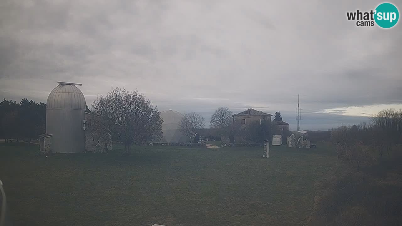 Višnjan Observatory Live Webcam – Explore the Sky, Asteroids, Comets, and Meteoroids