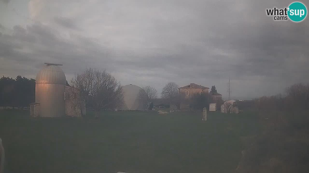 Višnjan Observatory Live Webcam – Explore the Sky, Asteroids, Comets, and Meteoroids