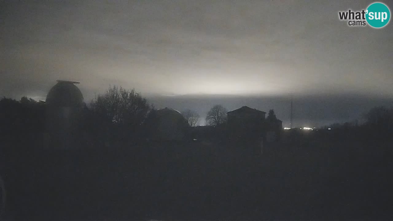 Cámara web en vivo del Observatorio de Višnjan: explora el cielo, los asteroides, cometas y meteoroides