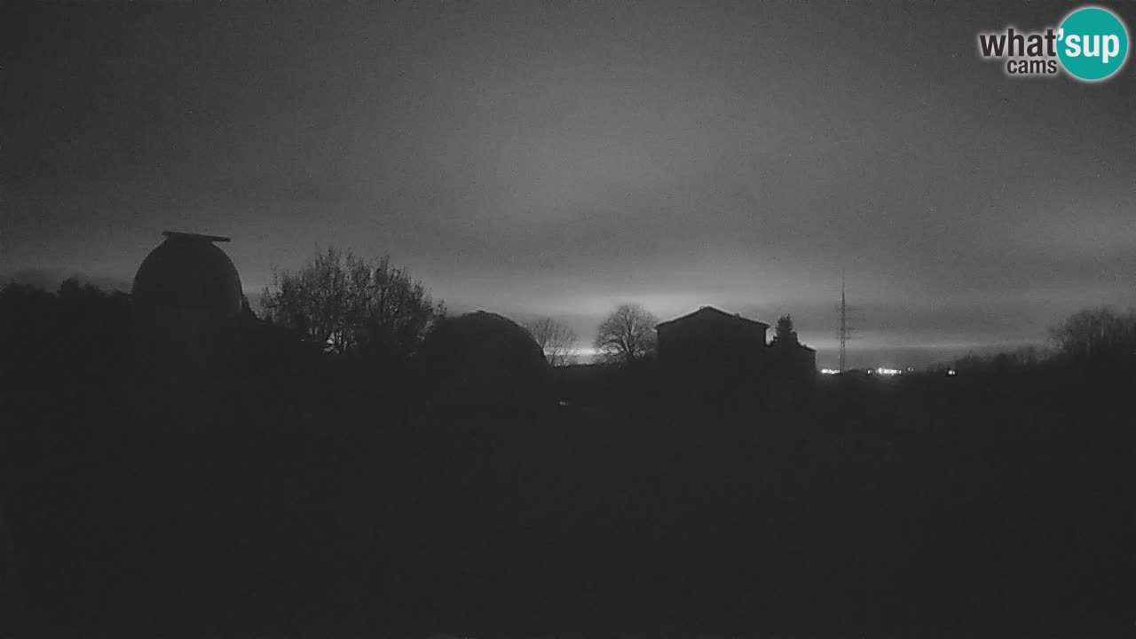 Višnjan Observatory Live Webcam – Explore the Sky, Asteroids, Comets, and Meteoroids
