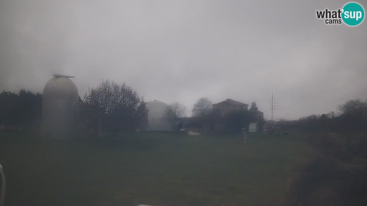 Višnjan-Observatorium Live Webcam – Explore the Sky, Asteroids, Comets, and Meteoroids