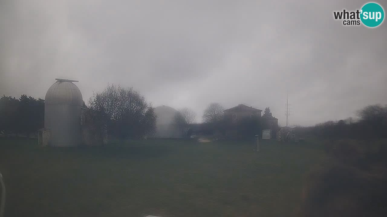Cámara web en vivo del Observatorio de Višnjan: explora el cielo, los asteroides, cometas y meteoroides
