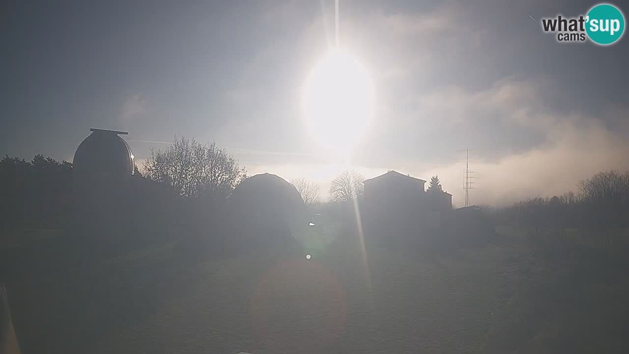 Cámara web en vivo del Observatorio de Višnjan: explora el cielo, los asteroides, cometas y meteoroides