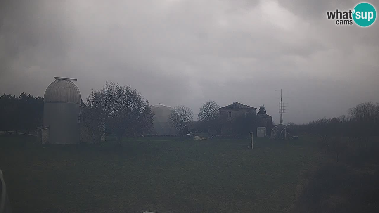 Observatorij Višnjan spletna kamera – Odkrivajte nebo, asteroide, komete in meteorite