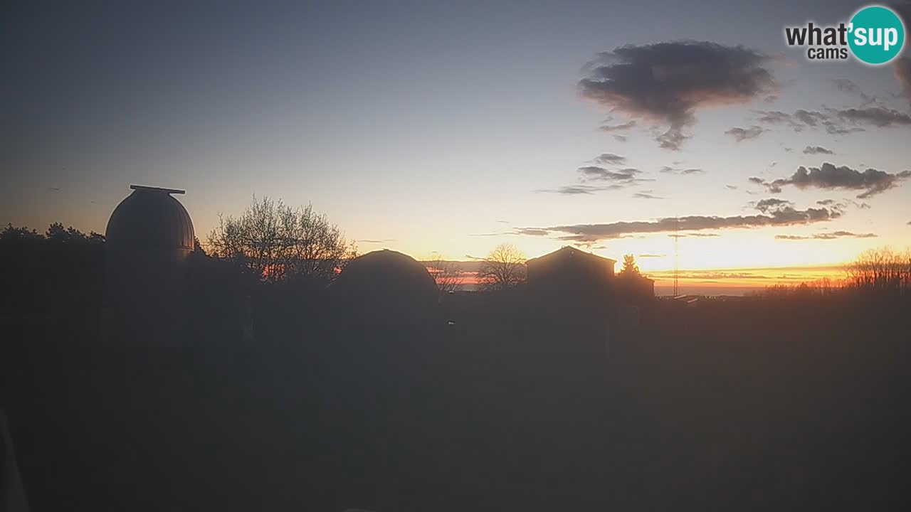 Višnjan Observatory Live Webcam – Explore the Sky, Asteroids, Comets, and Meteoroids