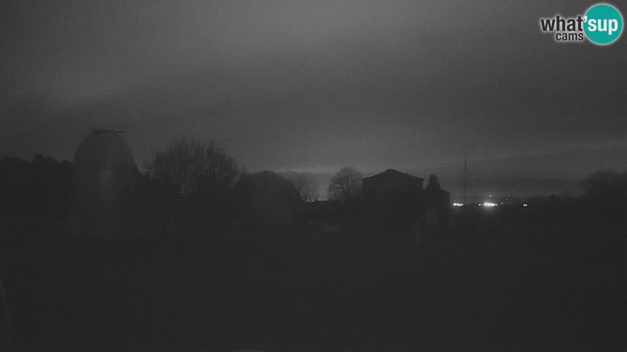 Cámara web en vivo del Observatorio de Višnjan: explora el cielo, los asteroides, cometas y meteoroides