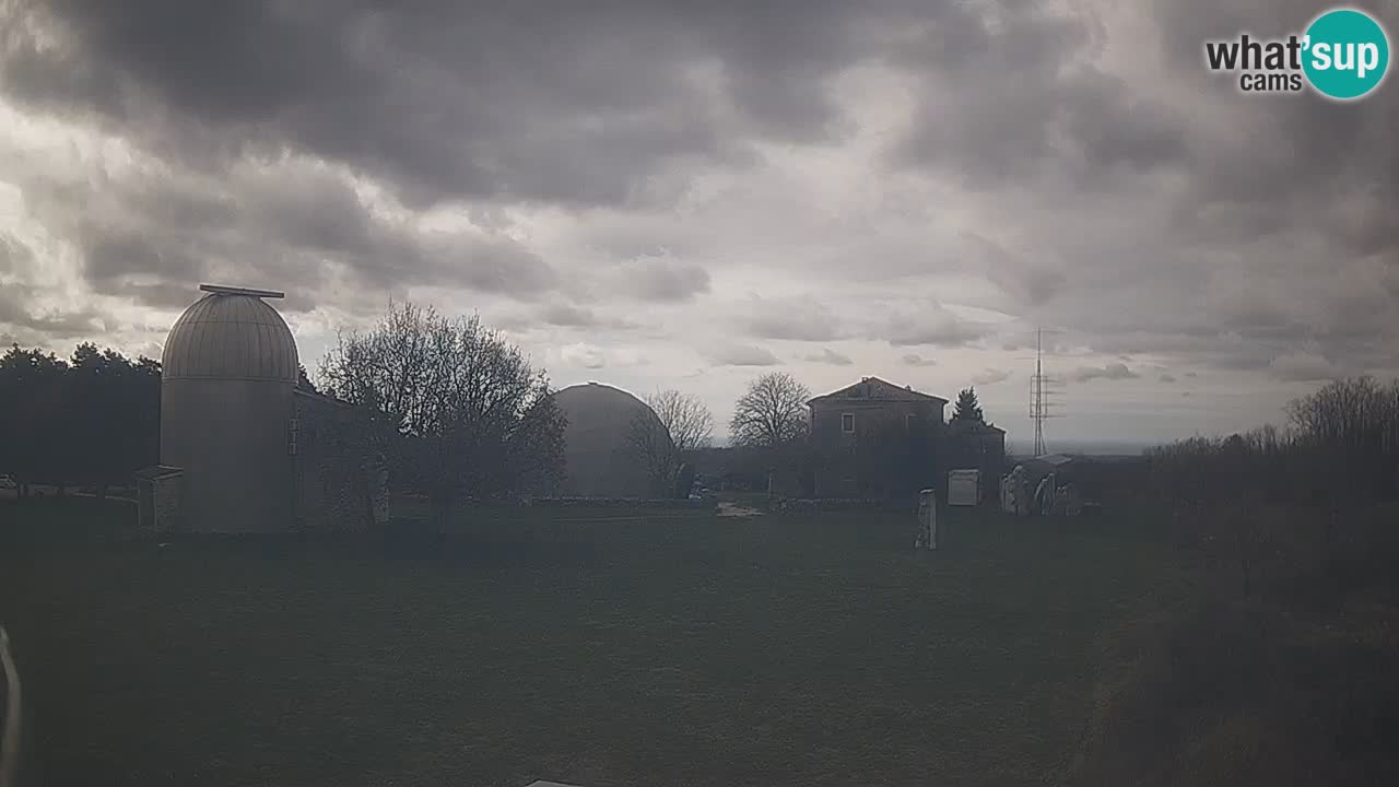 Višnjan Observatory Live Webcam – Explore the Sky, Asteroids, Comets, and Meteoroids