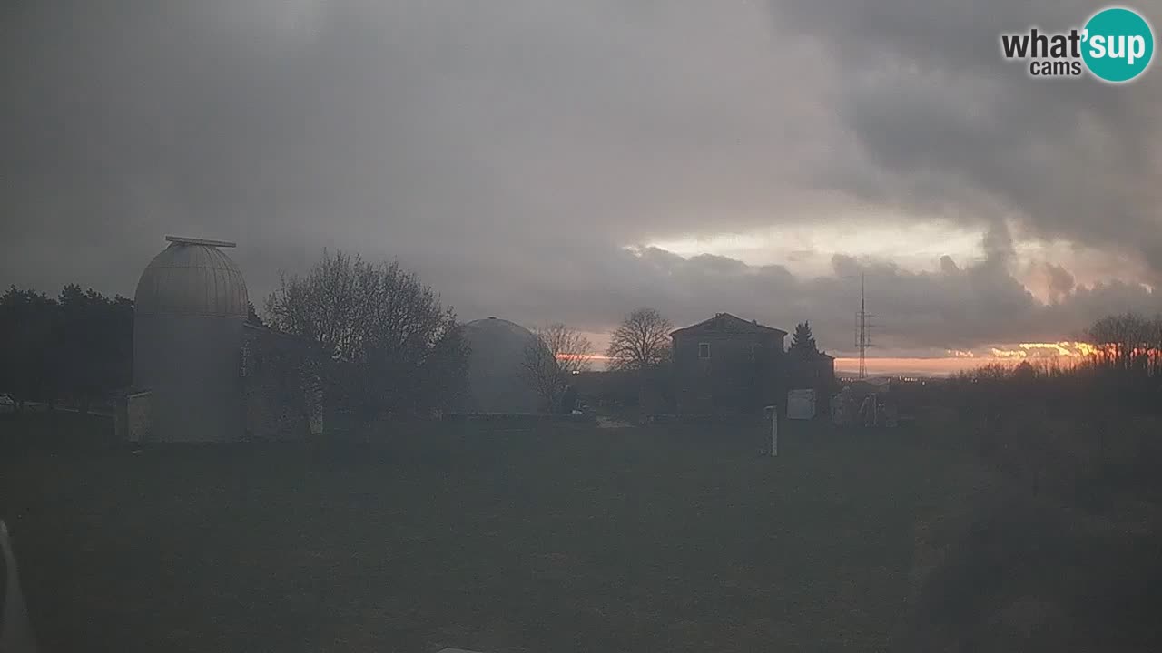 Višnjan Observatory Live Webcam – Explore the Sky, Asteroids, Comets, and Meteoroids